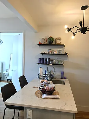 Rented by City Vista Inc | media 33