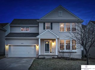 19321 Holmes St, Omaha, NE 68135