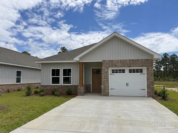 2940 N 17th Ave, Milton, FL 32583