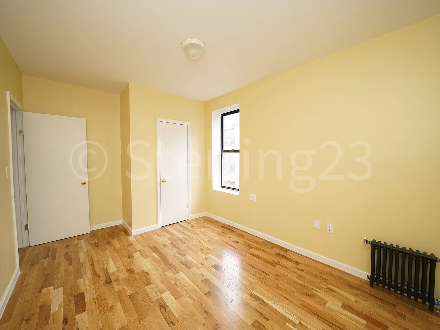 200 Highland Boulevard — Photo 4
