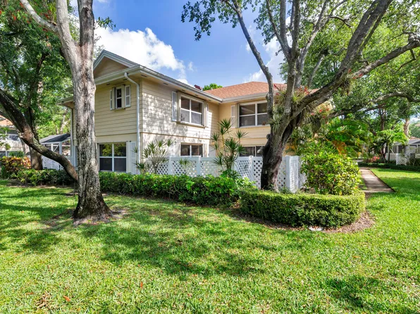 8142 Bridgewater Court, Lake Clarke Shores, FL 33406