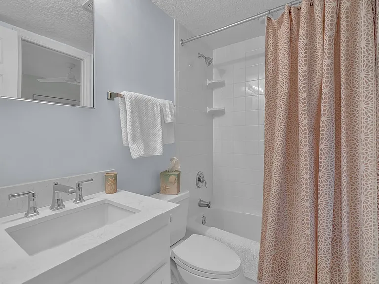 2700 Ocean Dr #300 — Photo 19