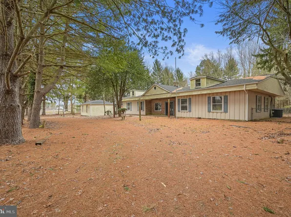 1868 Vandyke Greenspring Rd, Smyrna, DE 19977