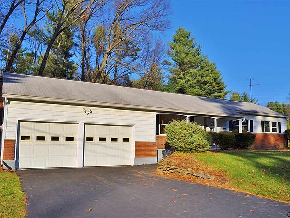3rd image of 1 Meridian Ln