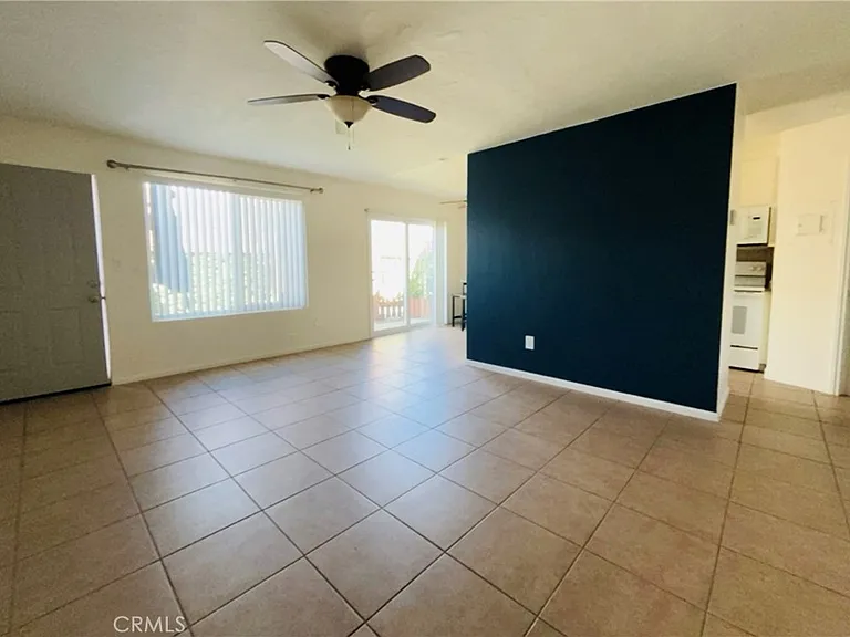 4723 Jackson St — Photo 3