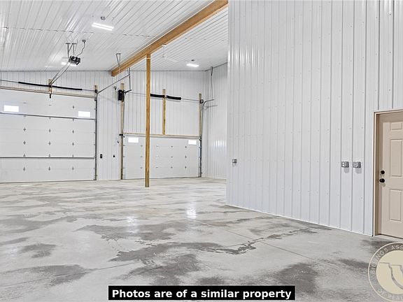 3rd image of 7212 White Pine Cir