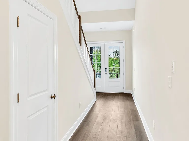 3036 Wiltshire Park Pl — Photo 2