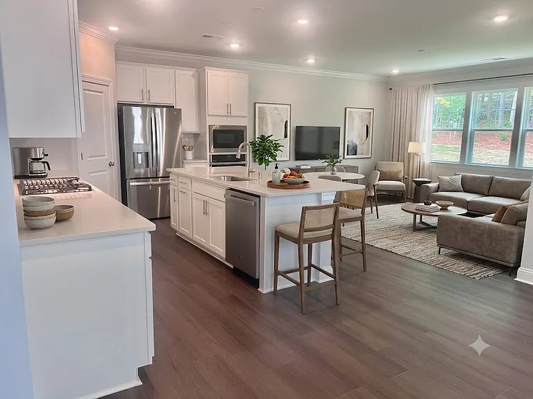 Kitchen & Family -Virtually Staged-Design 2
