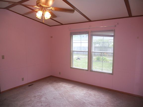 Ceiling fans in every room!