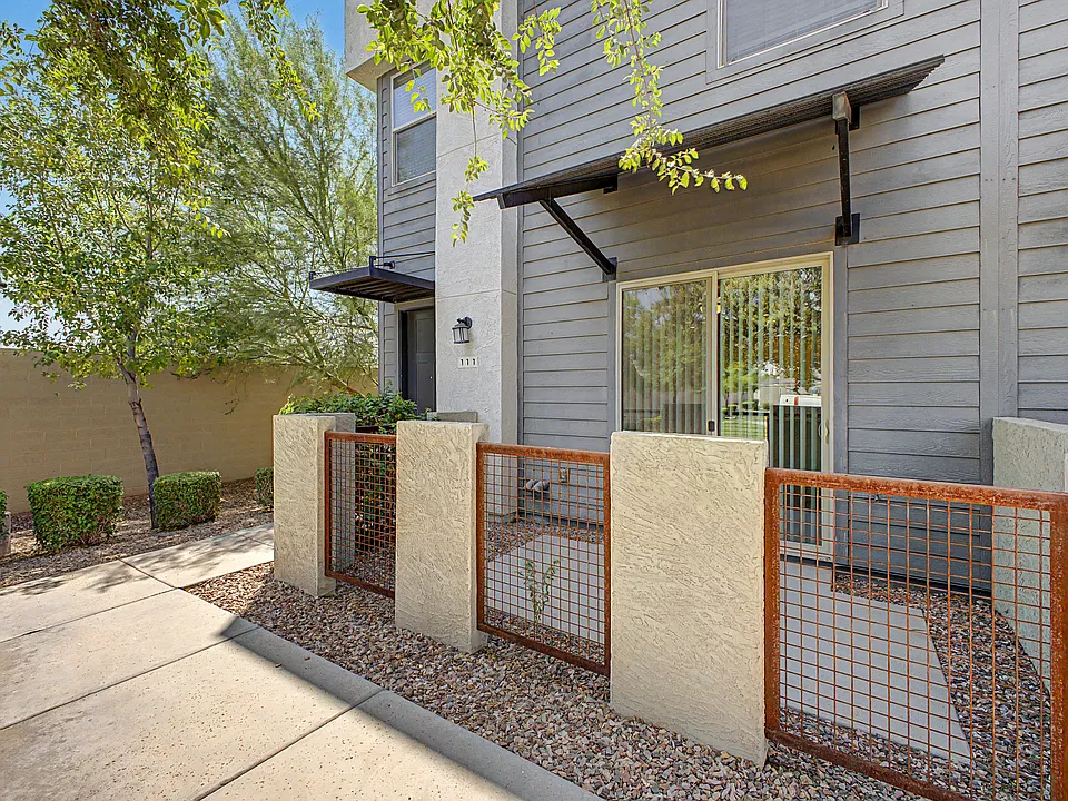 7531 E Billings St #127