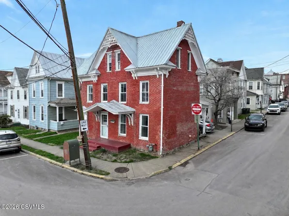 61 E 3rd St, Bloomsburg, PA 17815