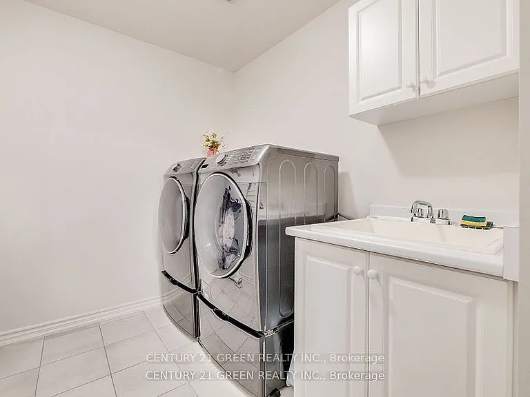 86 Colville Pl — Photo 34