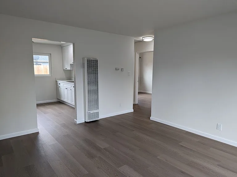 20913 Royal Ave — Photo 4