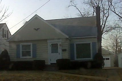 1st image of 826 Walsh St SE