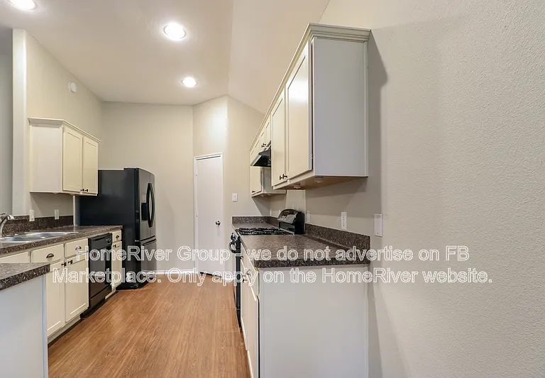 11427 Ryan Ct — Photo 7