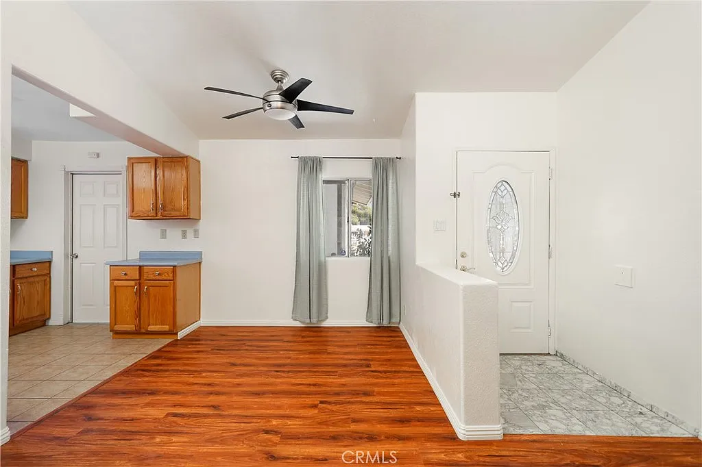 3 bed, 1167 sqft, $2,446 — Photo 3
