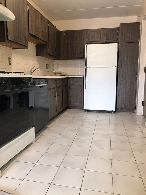 1st image of 225 Independence Ave APT 31