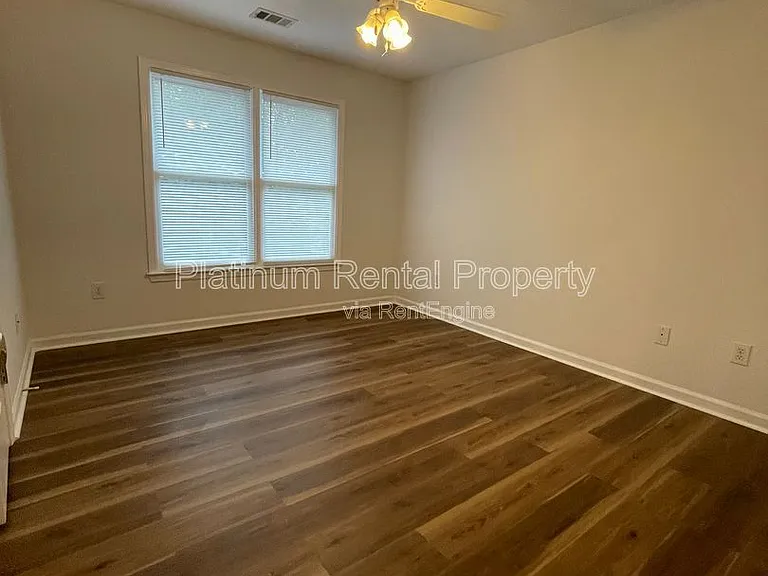 870 Ingleside Dr — Photo 42