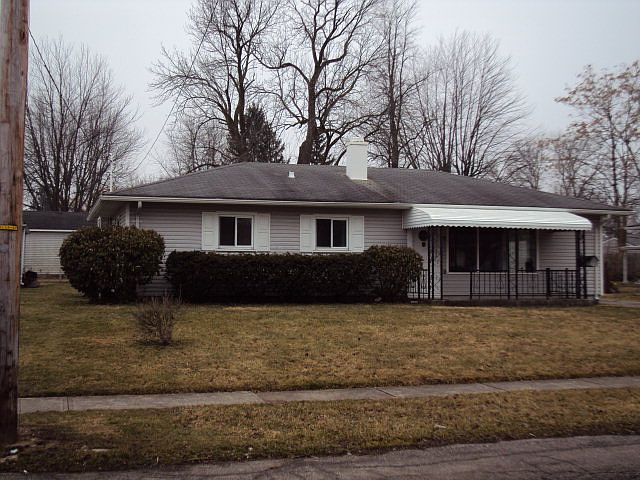 1st image of 579 Roberts Ave