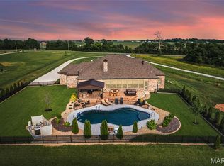 4985 N State Route 157, Edwardsville, IL 62025