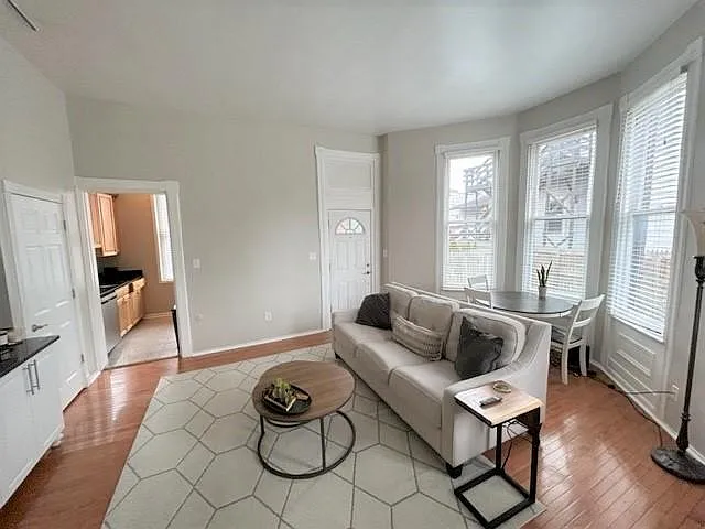 1 bed, 1200 sqft, $2,525 — Photo 1