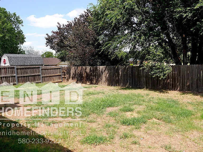 205 Wellington Ave — Photo 20