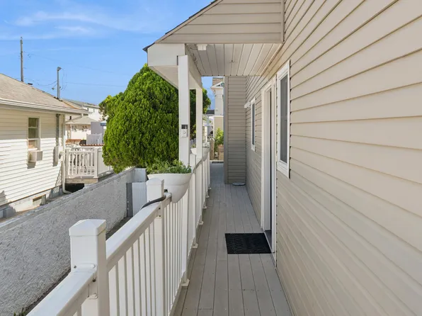 33 Beach 221st Street image 17 of 29