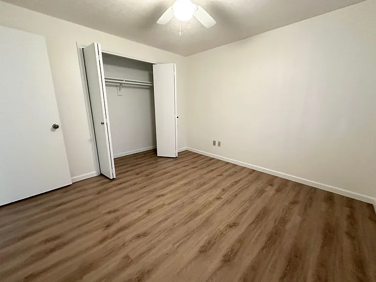 6055 SW 68th Ct — Photo 11