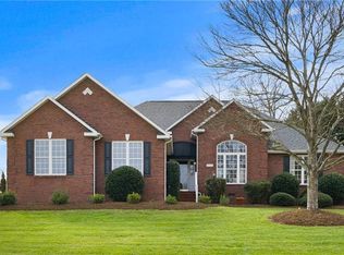 3740 Beth Pl NE, Hickory, NC 28601