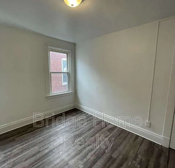 136 S Spring Ave — Photo 31