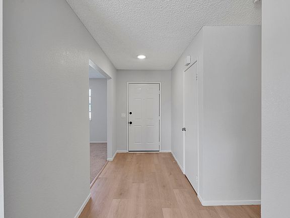 3rd image of 11523 2nd Ave