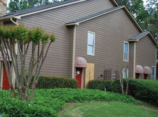 2001 Canyon Point Cir, Roswell, GA 30076