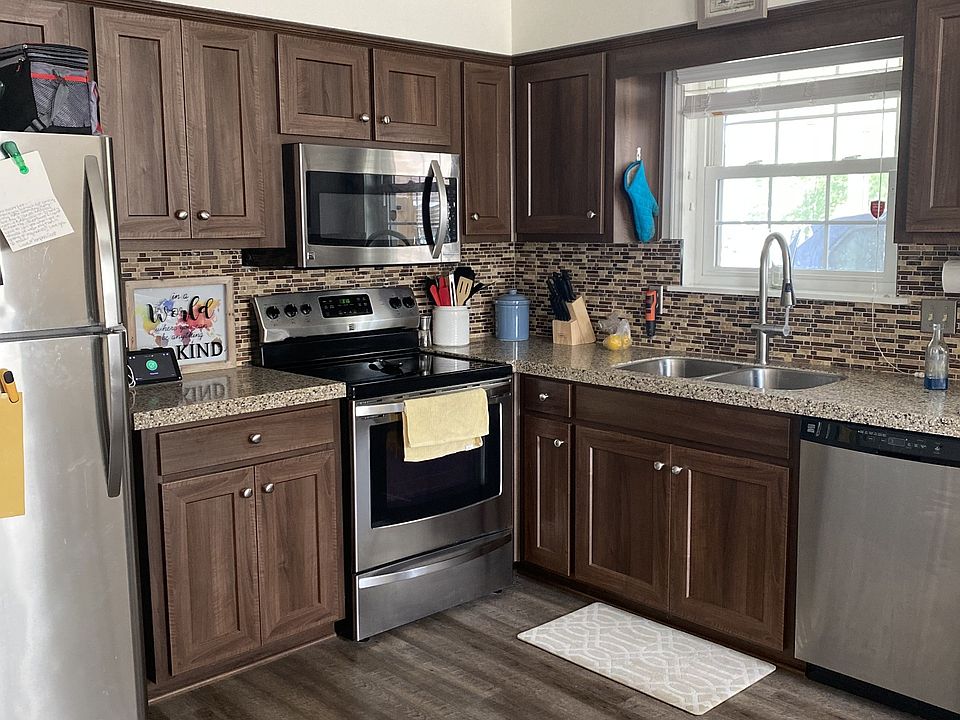 2nd image of 1822 Violet Ct