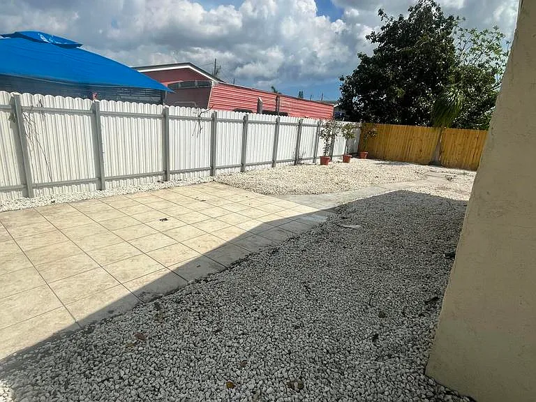 2747 Summit Blvd — Photo 15