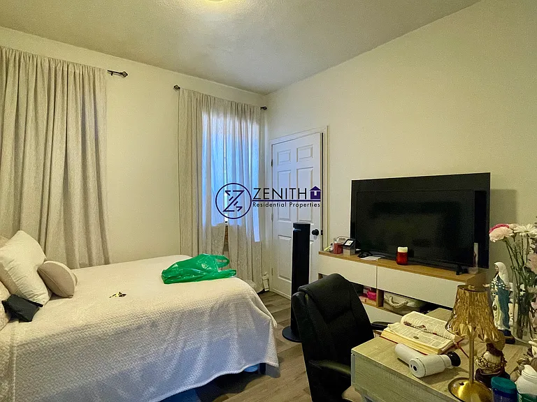 475 Dudley St #3 — Photo 13