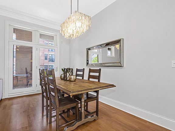 5th image of 3207 N Clifton Ave APT 201
