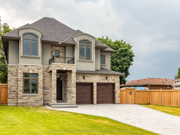 752 Hillview Cres, Pickering, ON L1W 2S1