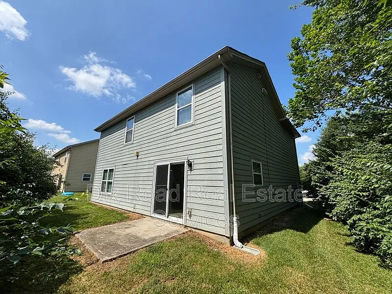 100 Kaitlin Way — Photo 4