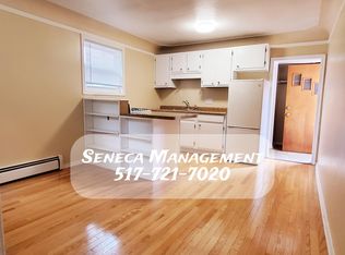 339 Center St #C, Mason, MI 48854