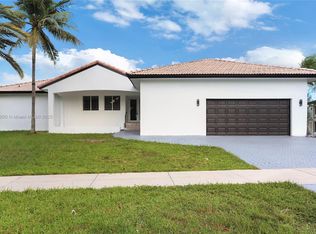 19851 SW 79th Ave, Cutler Bay, FL 33189