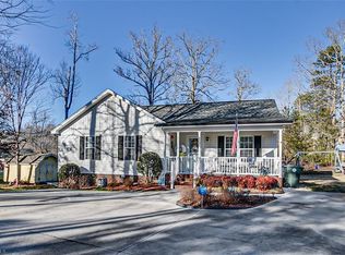 2439 Regency Dr, Randleman, NC 27317