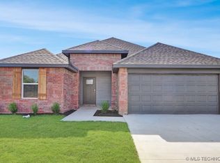 7518 E 156th Pl S, Bixby, OK 74008