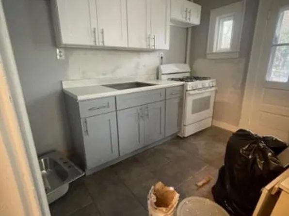 346 S Wood Ave, Linden, NJ 07036