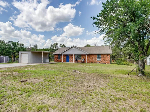 397 Flat Rock Rd, Azle, TX 76020