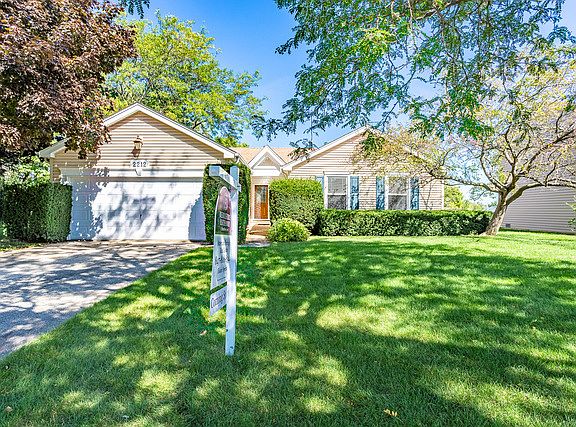 2nd image of 2212 Kensington Dr
