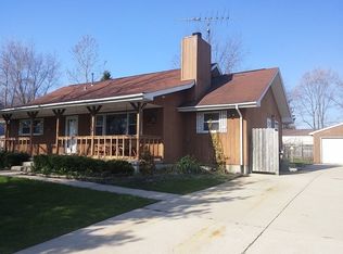 38226 N Charleston Rd, Beach Park, IL 60087