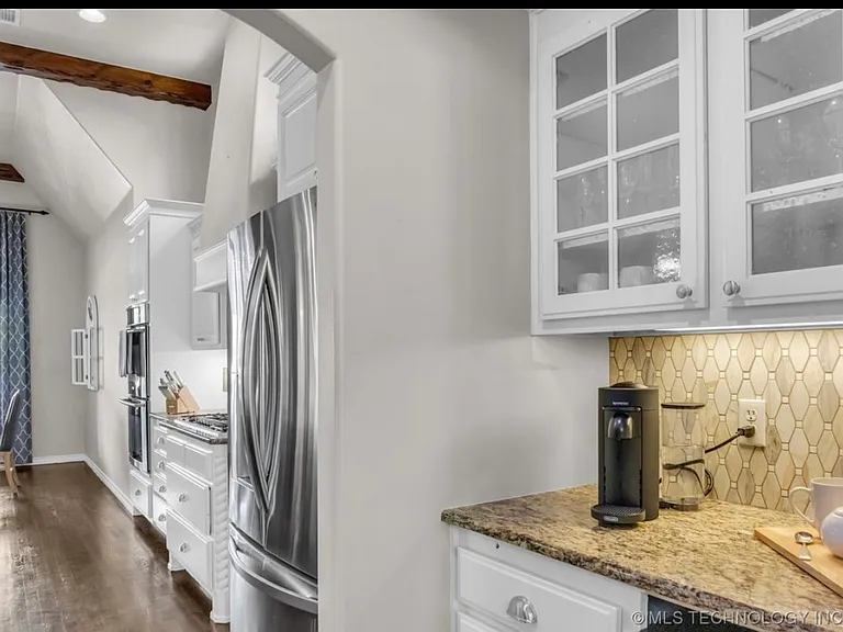 1200 S Laurel Ave — Photo 19
