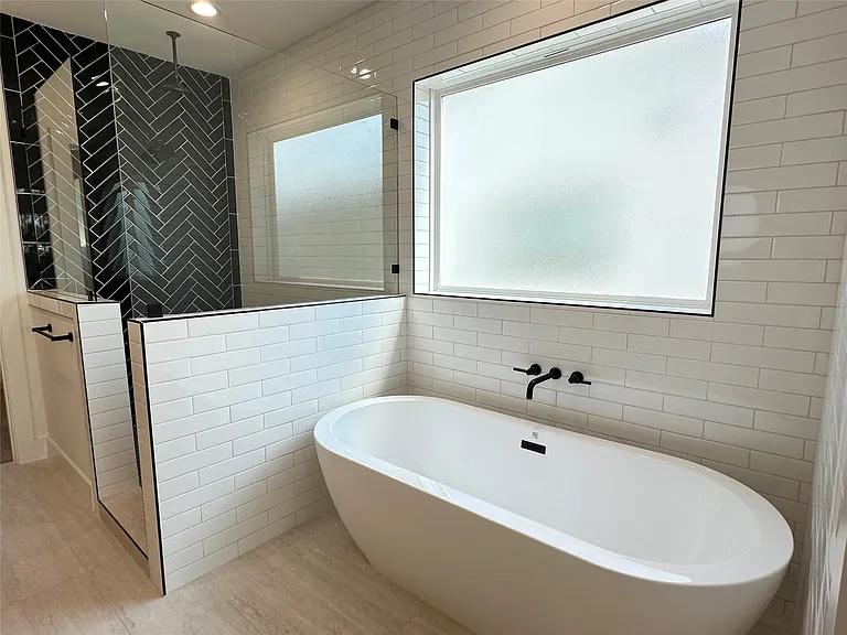 3908 Rochelle Dr — Photo 23
