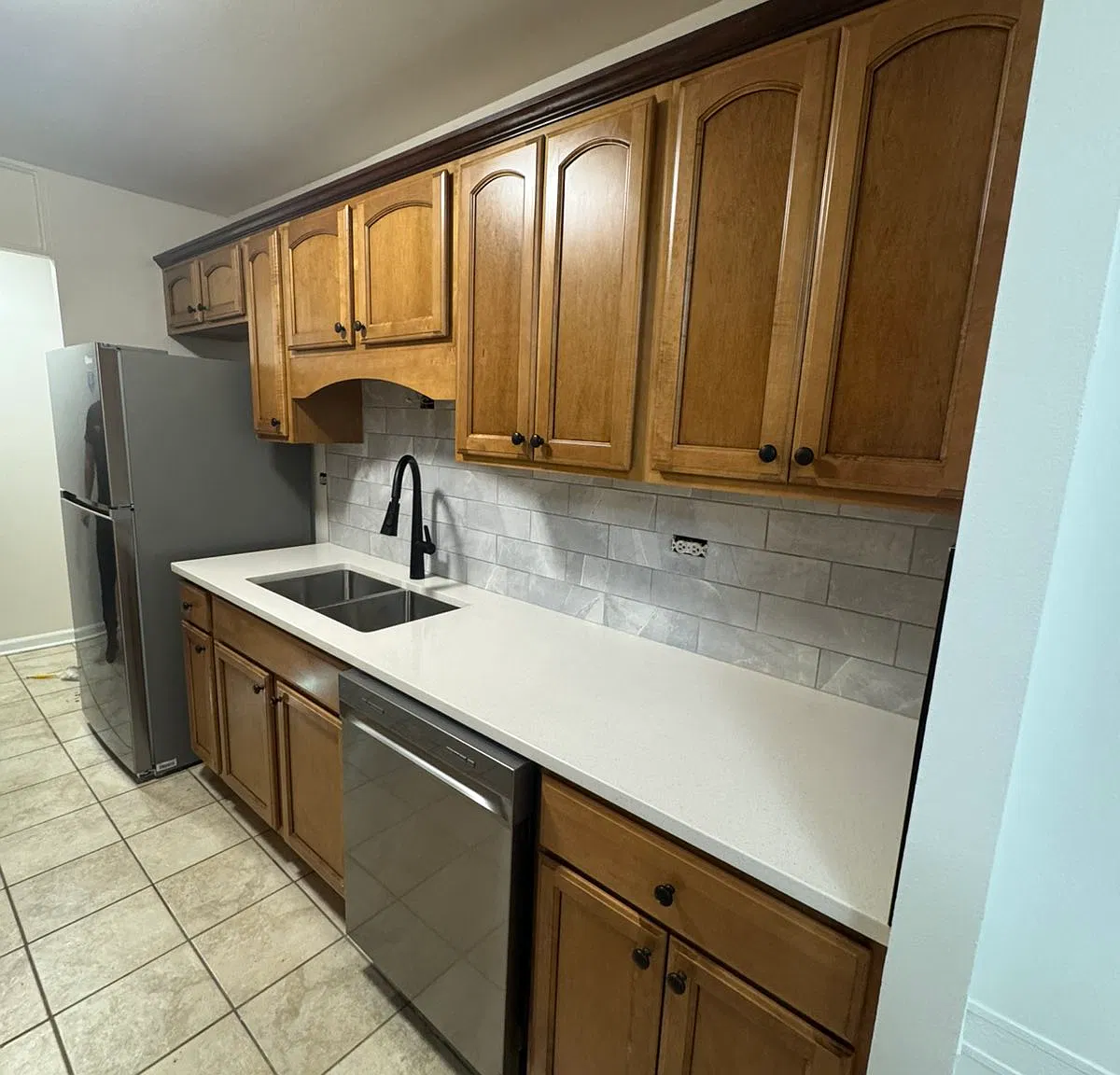 2 bed, 1020 sqft, $2,145 — Photo 2