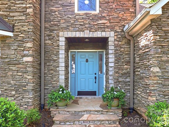 4th image of 8200 Asheley Glen Dr